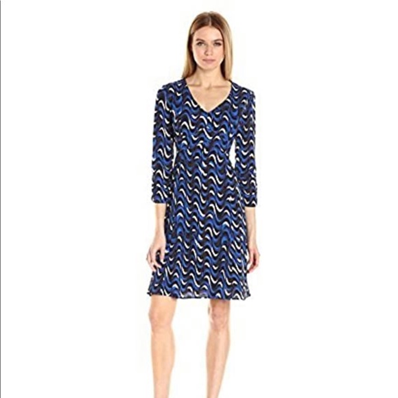 Jones New York Dresses & Skirts - Jones New York Women's Wavy Geo Print Flare Dress